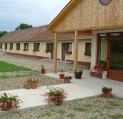 Kölcse Rendezvényház és Panzió